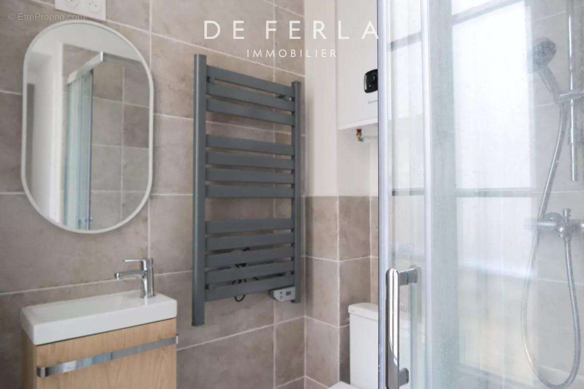 Appartement à PARIS-15E