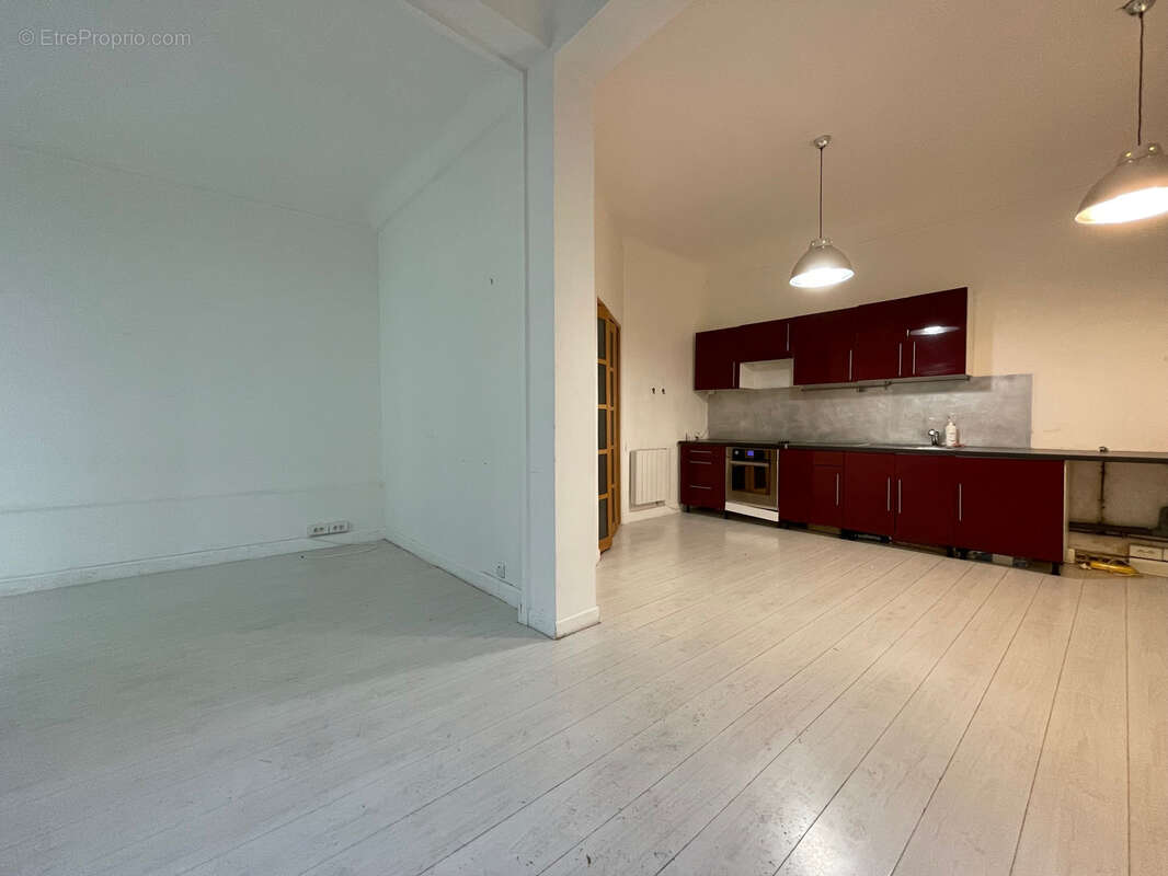 Appartement à PARIS-18E