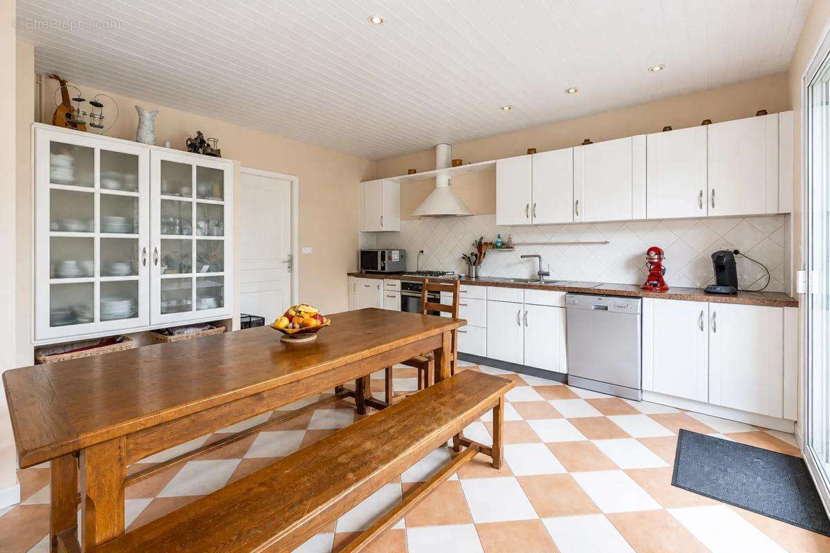 Baurech – Maison avec piscine, jardin et panorama exceptionnel - photo 4