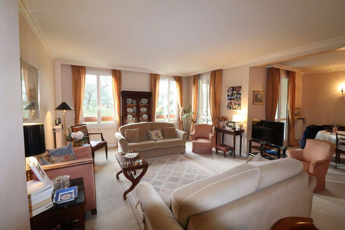 Appartement à LOUVECIENNES