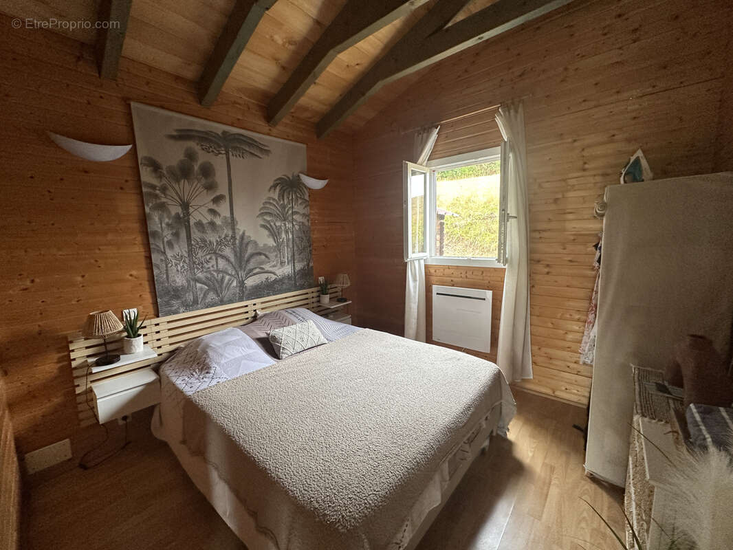 Propriété d’exception avec piscine et maison indépendante sur 2593 m2 de terrain arboré - photo 25