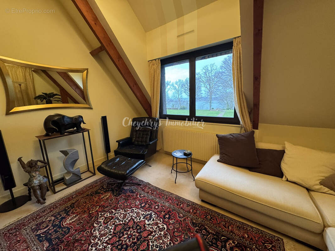 Appartement à EQUEMAUVILLE