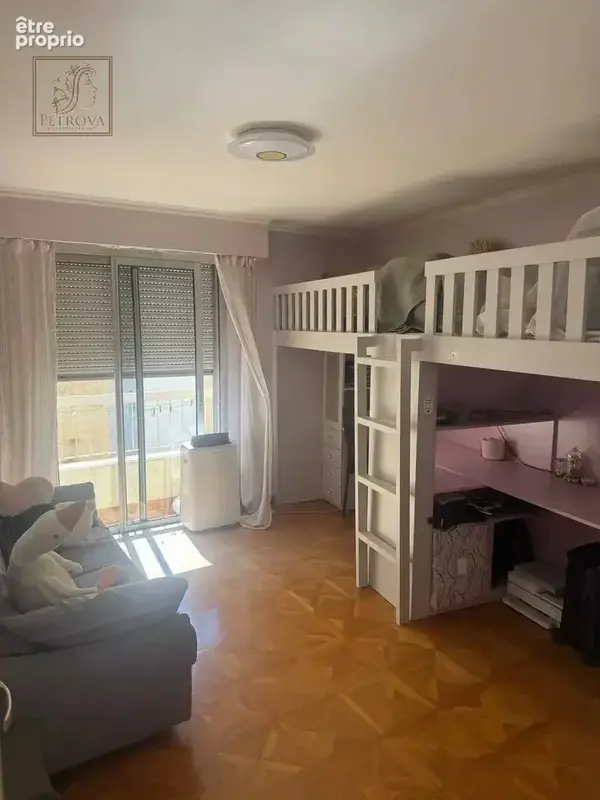 Nice Centre  -  Superbe 3 Pièces 71 m² avec 3 balcons et parking privatif - photo 10