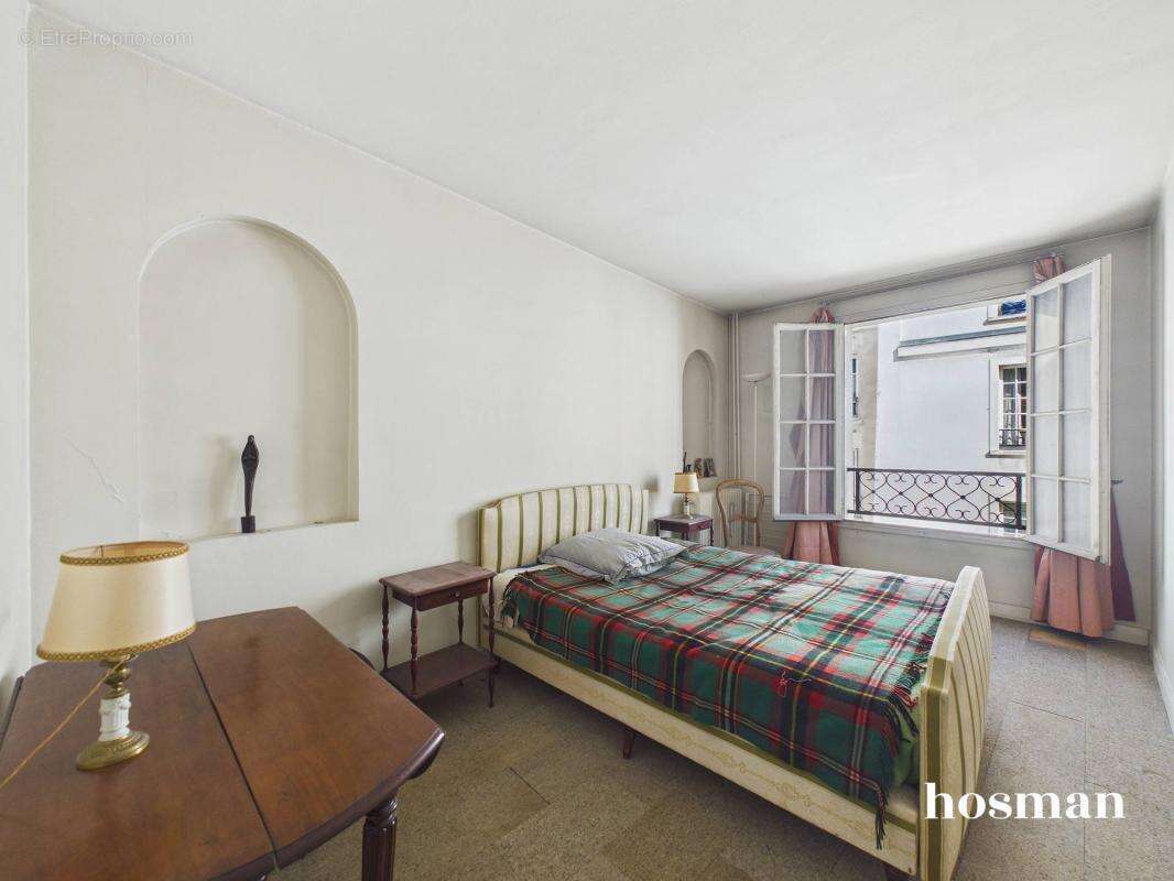 Appartement à PARIS-4E