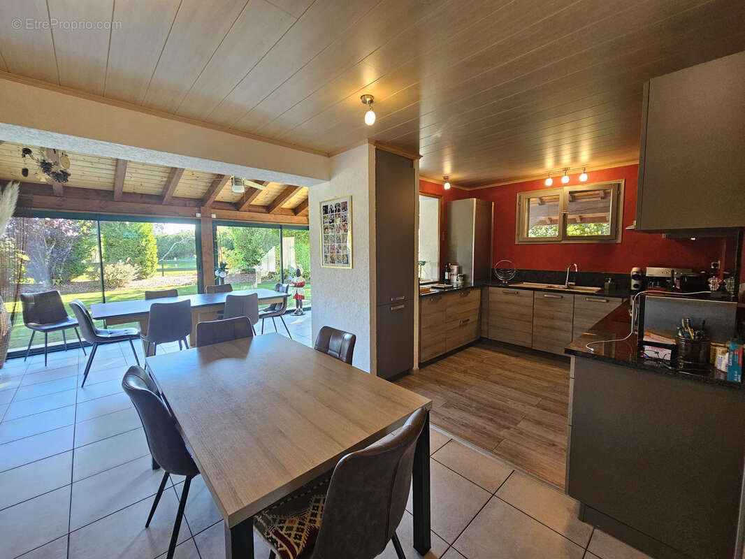 Maison à GRANDFONTAINE-SUR-CREUSE