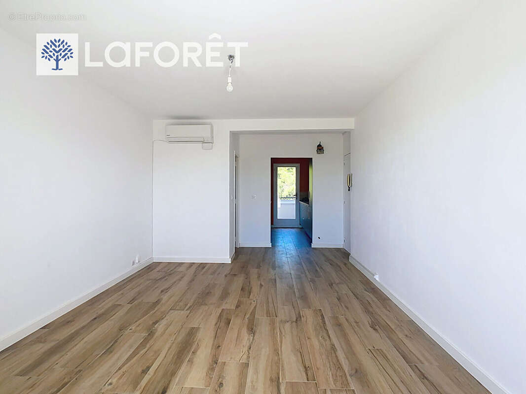 Appartement à LA VALETTE-DU-VAR