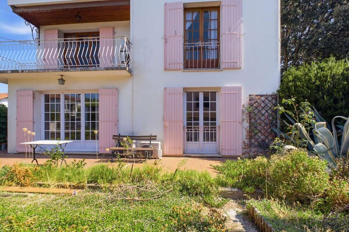 Ensemble immobilier avec jardin et garages centre Ville Exclusivité - photo 17