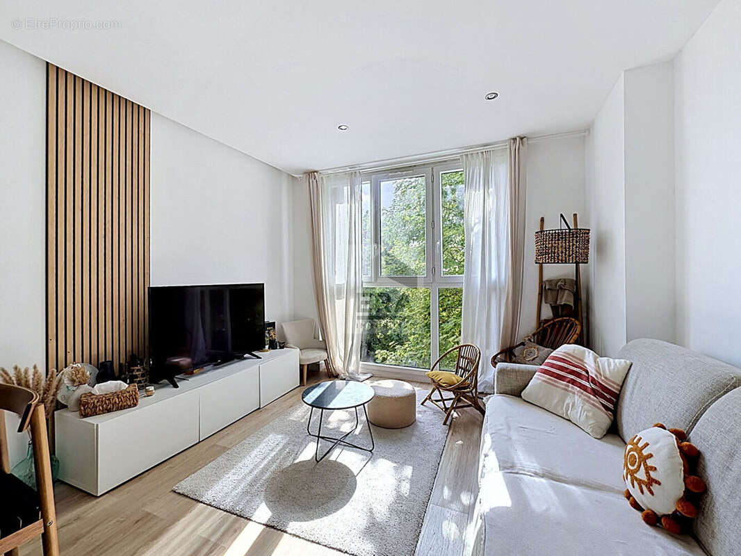 Appartement à SURESNES