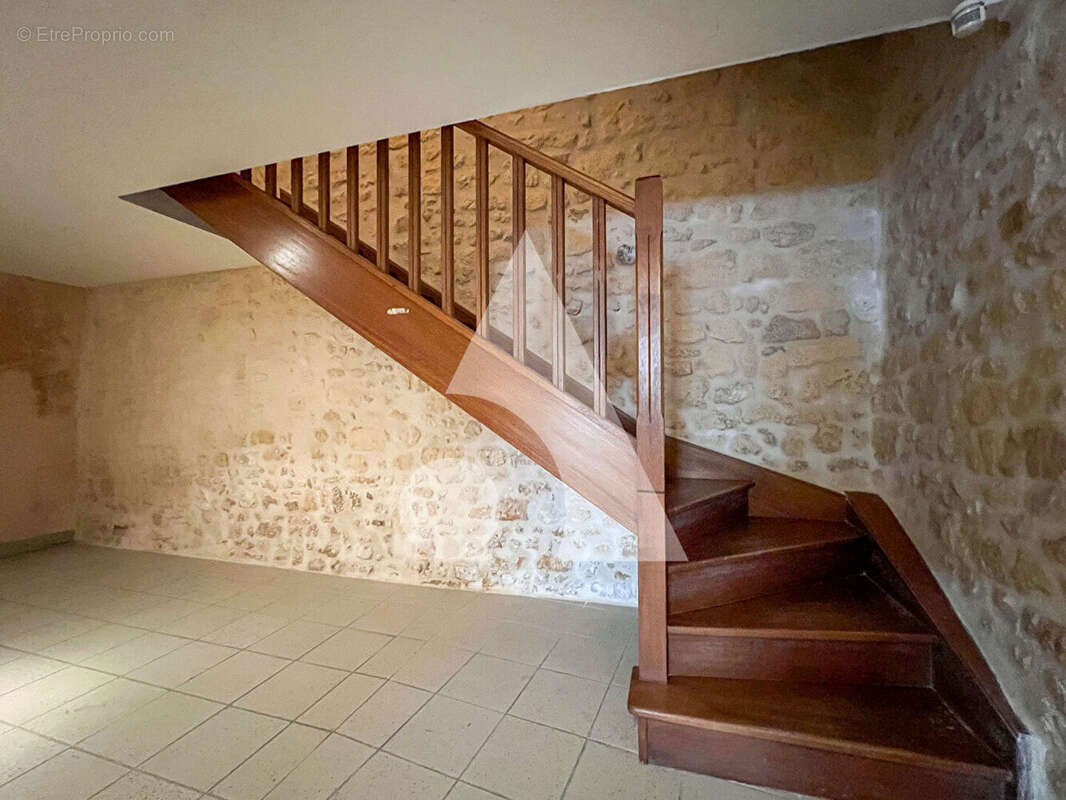 Appartement Saintes 4 pièces 82 m2 - photo 11