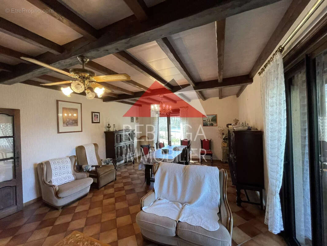 Maison à SAINT-AMANS-SOULT