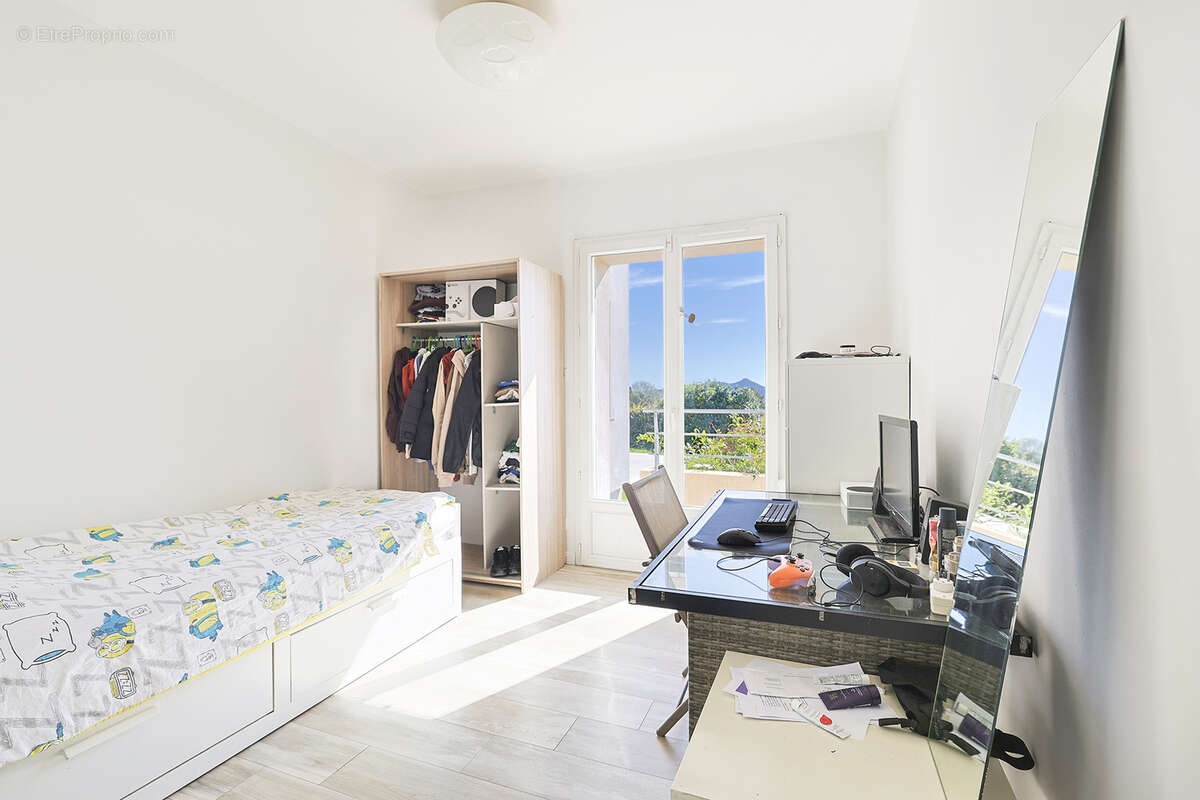 Maison à LA FARLEDE