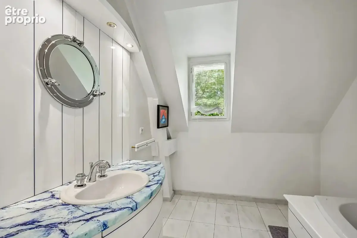 Le vesinet sud, 8 mn rer, maison contemporaine de 261 m² - 5 chambres - terrain 1000 m² - photo 17