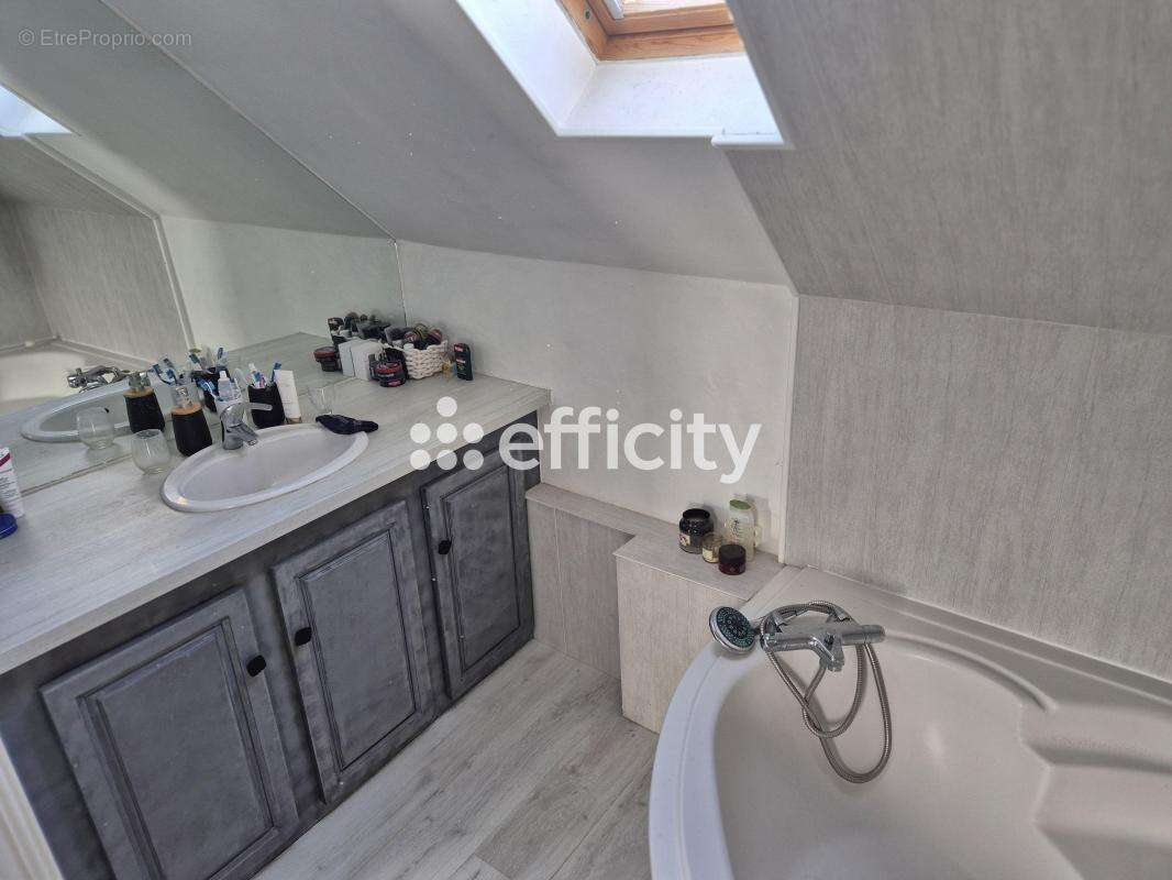 Maison à HUISSEAU-SUR-COSSON