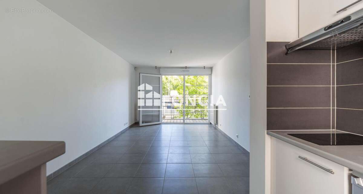 Charmant T2 de 42 m² avec balcon, parking et ascenseur – Villiers-sur-Marne - photo 2