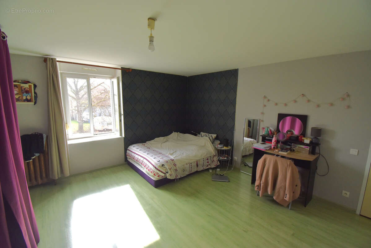 Maison à FLEUREY-LES-SAINT-LOUP