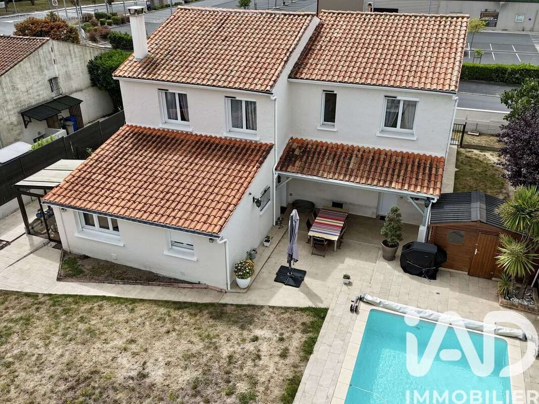 Photo 2 - Maison à SAINTES