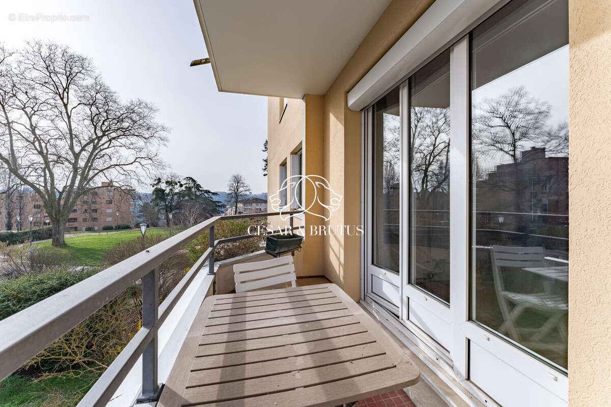 Appartement à LYON-9E