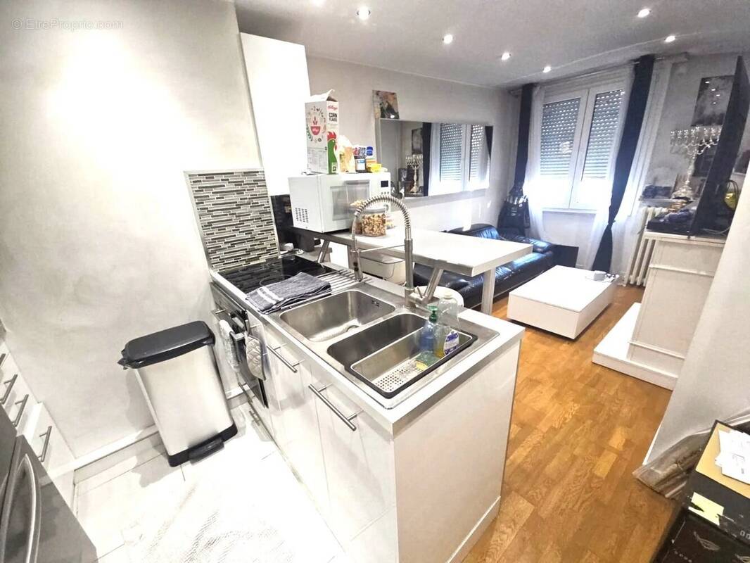 Appartement à PARIS-12E
