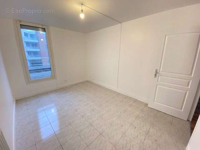 Appartement à MONTIGNY-LE-BRETONNEUX