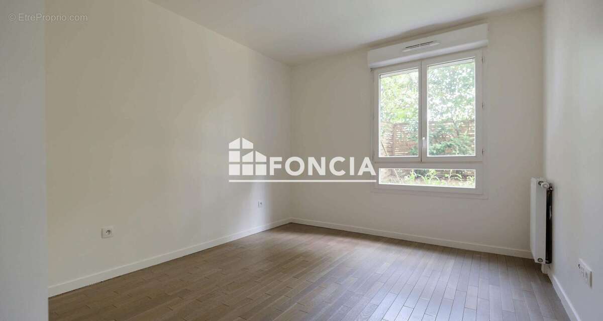 Appartement à CORBEIL-ESSONNES