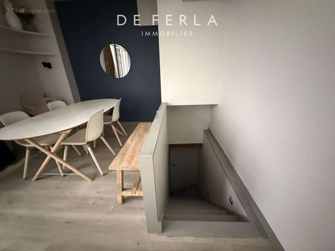 Appartement à PARIS-7E