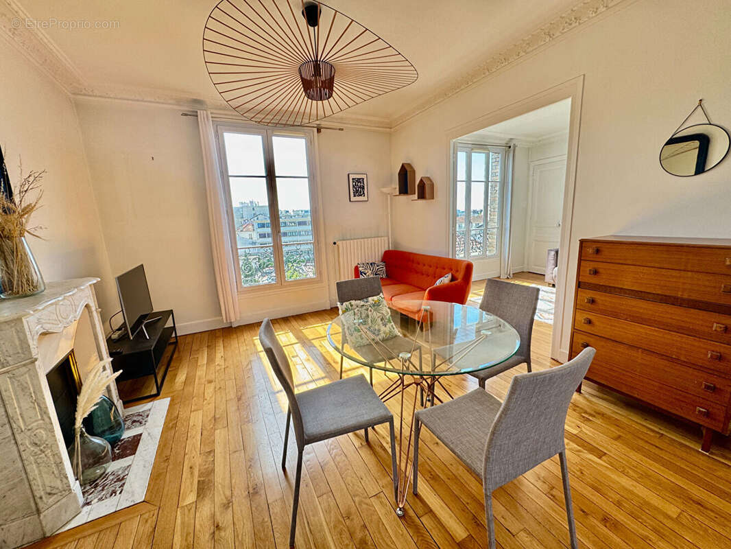 Appartement à FONTENAY-SOUS-BOIS