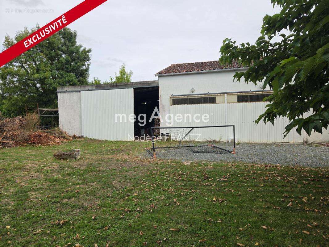 Terrain constructible garages dépendances La Vergne proche Saint-Jean-d’Angély 17400 - photo 3