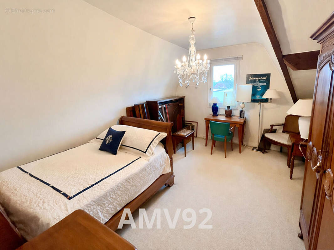 Maison à ASNIERES-SUR-SEINE