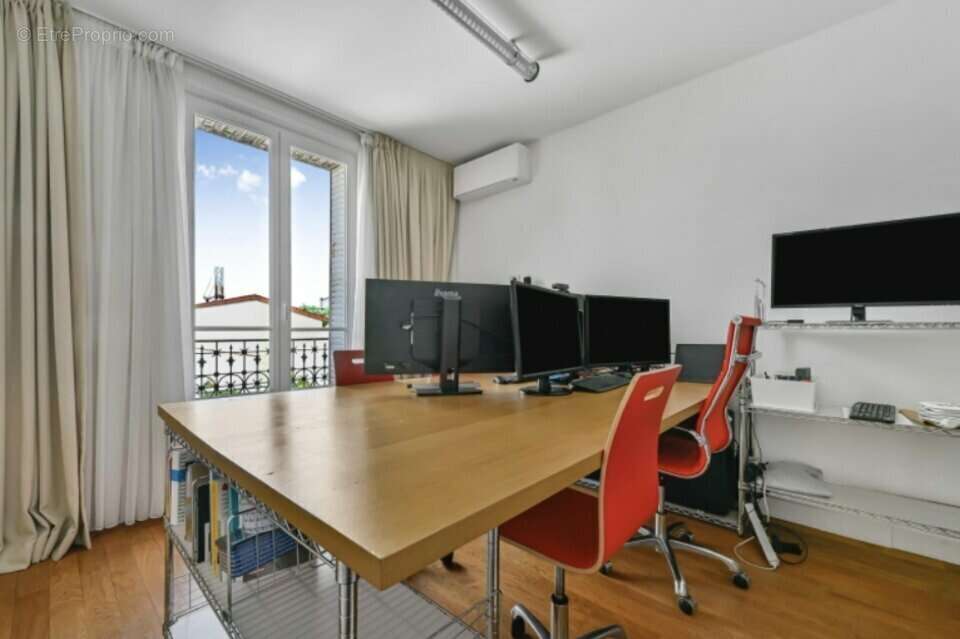 Commerce à SAINT-MAUR-DES-FOSSES