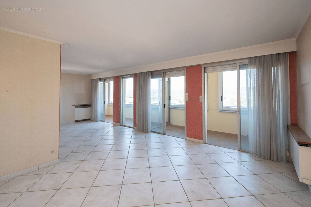 Appartement à VALENCE
