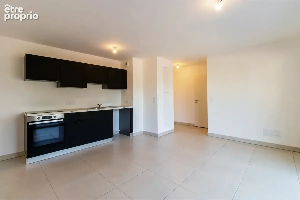 Vend appartement t2 terrasse garage 34800 clermont l herault - photo 2