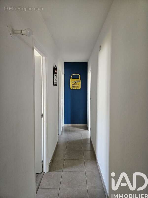 Photo 9 - Maison à ROULLET-SAINT-ESTEPHE