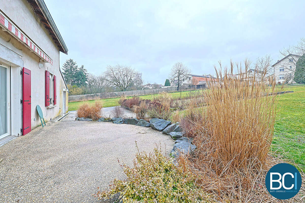 Maison à DAMELEVIERES