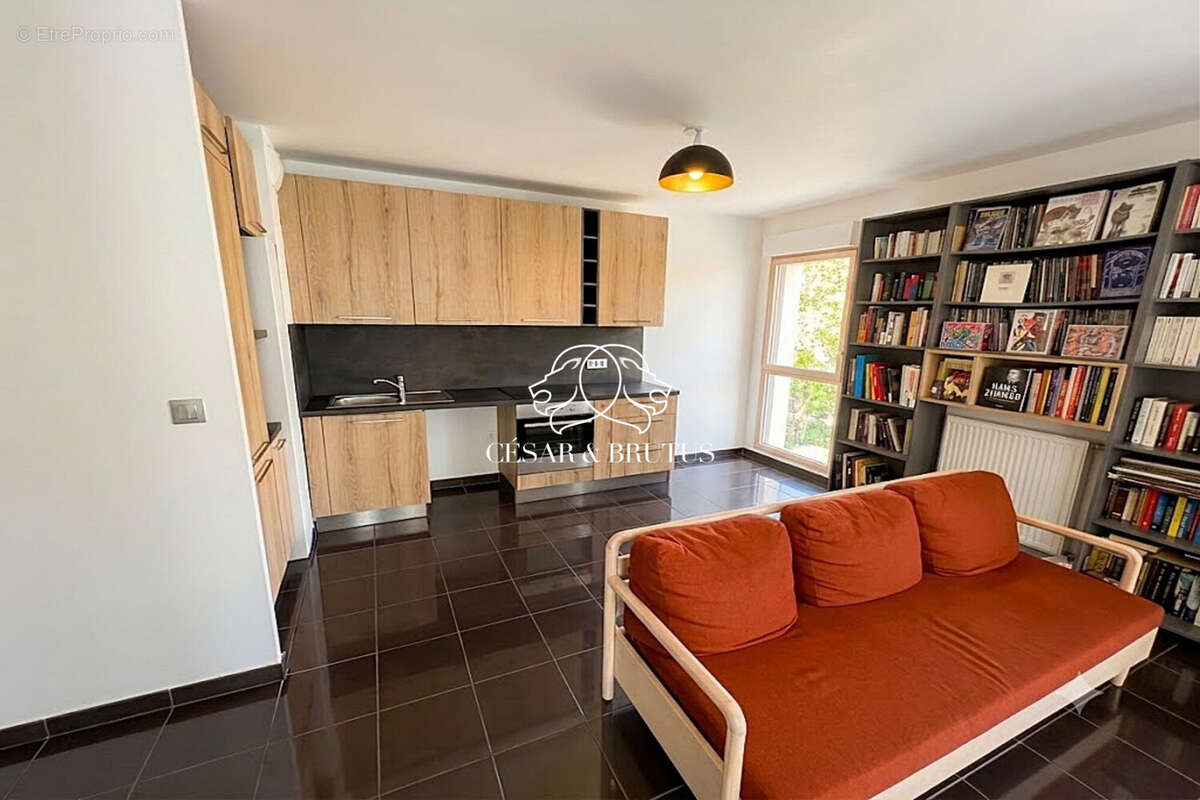 Appartement 44 m² à Villeurbanne  - photo 2