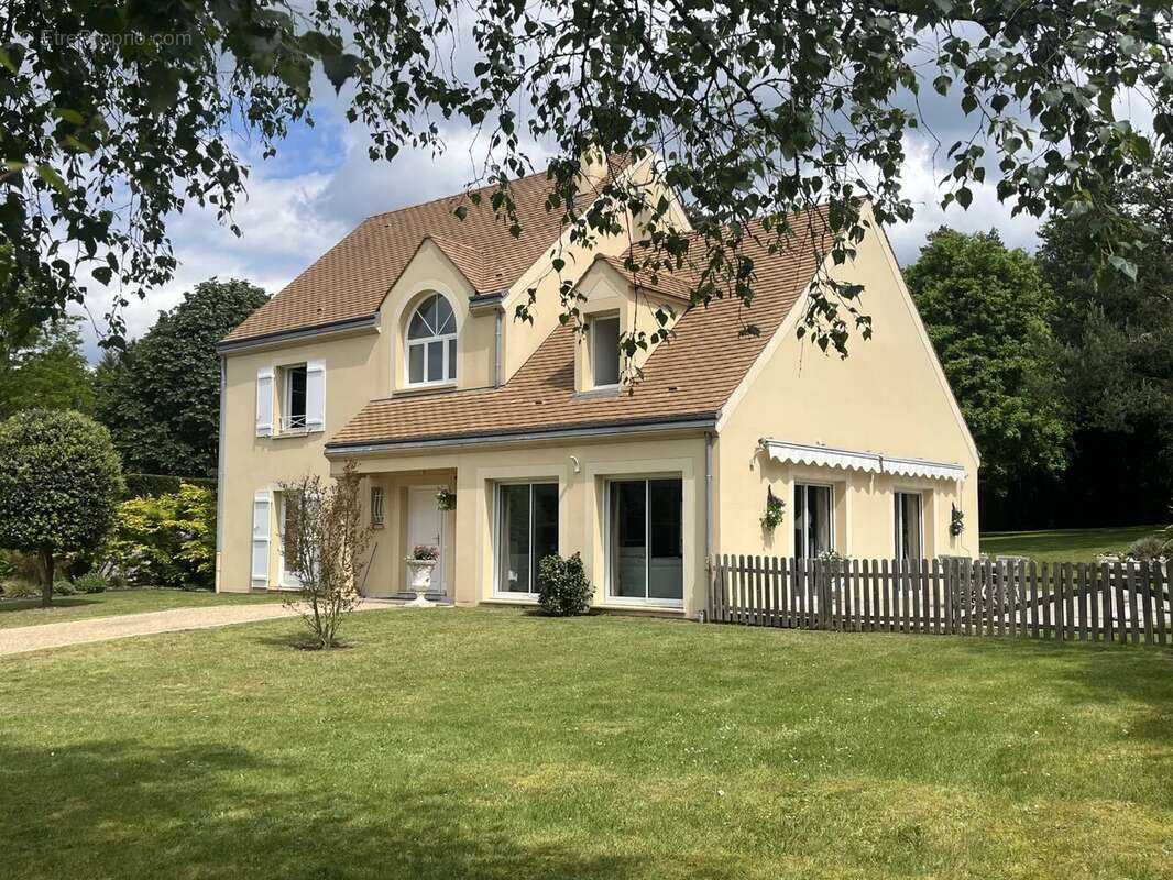 Maison à RAMBOUILLET