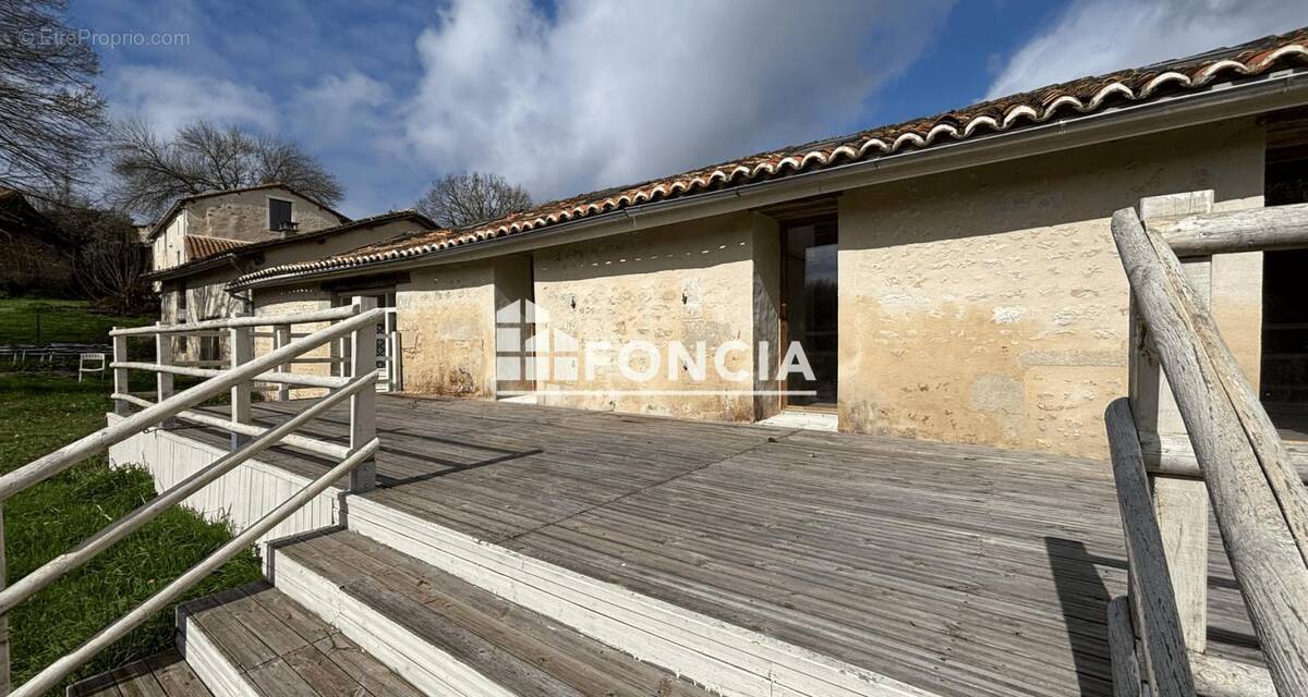 Maison à RONSENAC