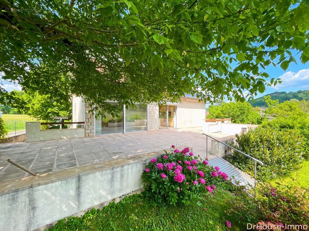 Maison à SAINT-CERE