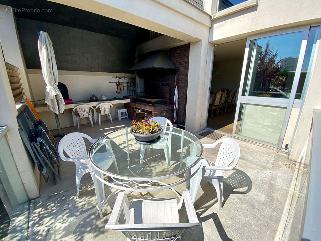 Maison à SARTROUVILLE