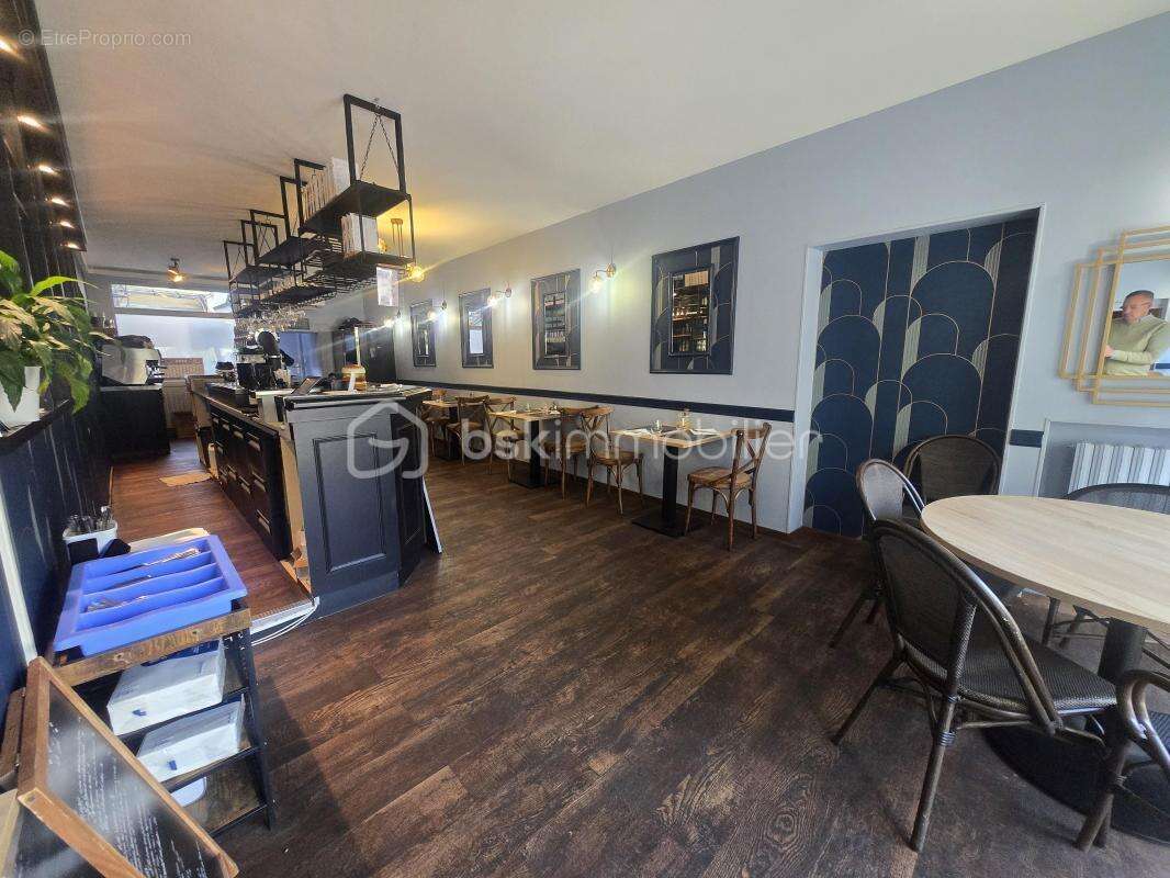 Commerce à LA CHARITE-SUR-LOIRE