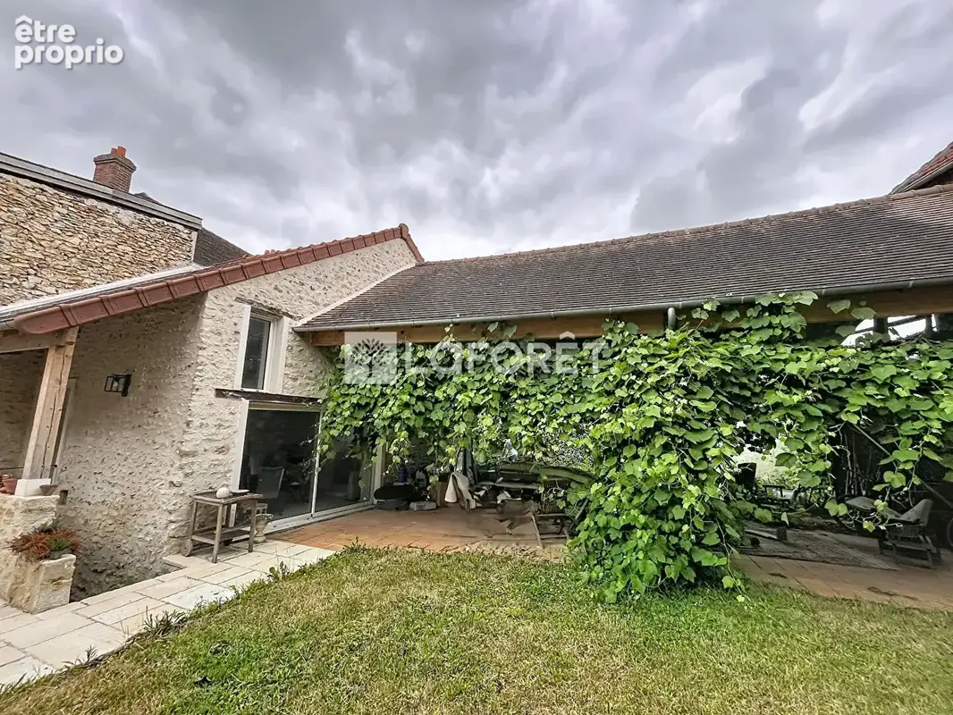 Maison de caractère avec dépendance et sous-sol  9 pièces- 190 m2 - photo 5