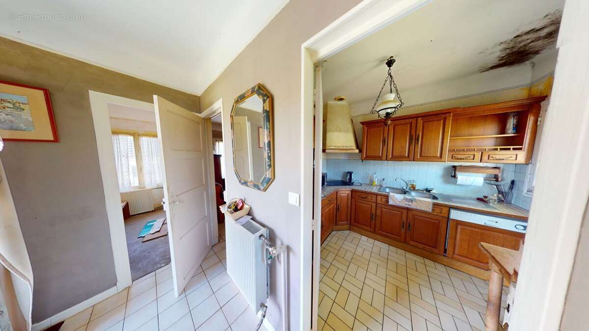 Maison à SAINT-SATUR