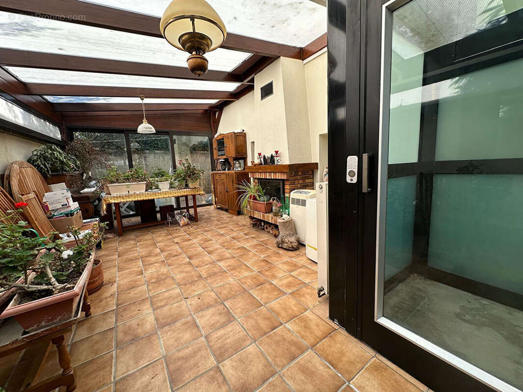 Maison à LE PERREUX-SUR-MARNE