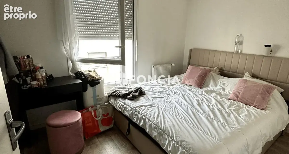 En centre ville Appartement deux pièces - photo 6