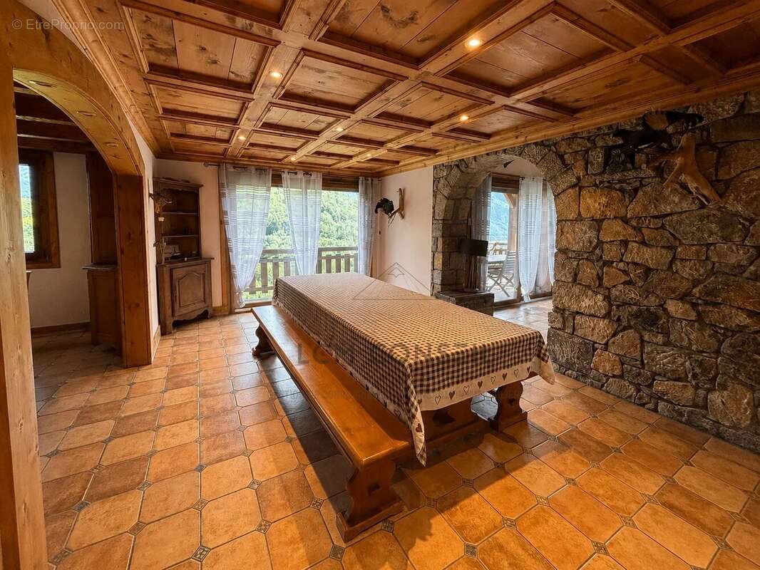 Maison à HAUTECOUR