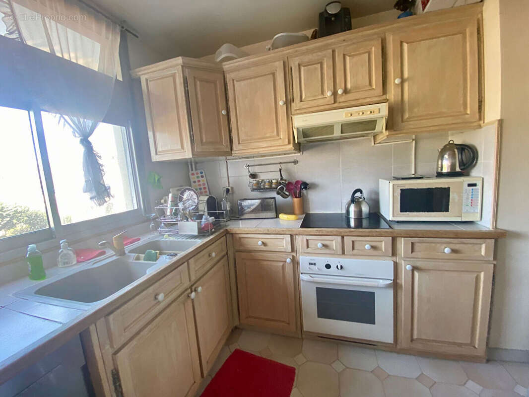 Appartement à COURBEVOIE