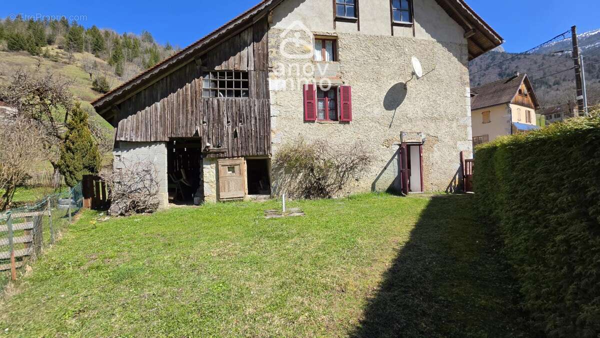 Maison à SAINT-PIERRE-D'ENTREMONT