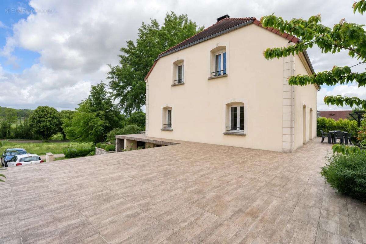 Maison à SEZANNE