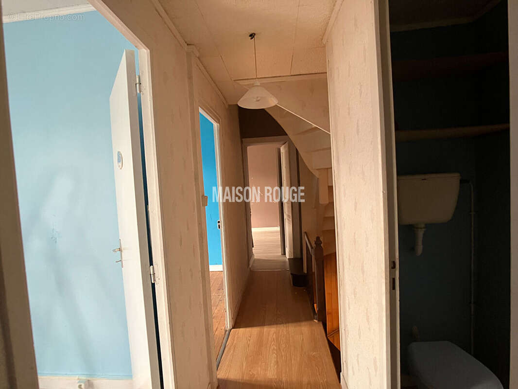 Maison à HENANBIHEN