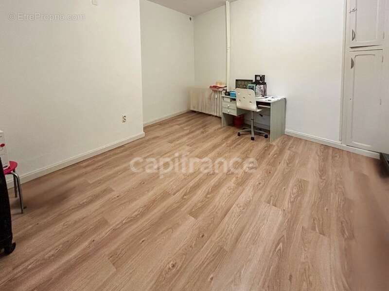 Appartement à MONTCEAU-LES-MINES