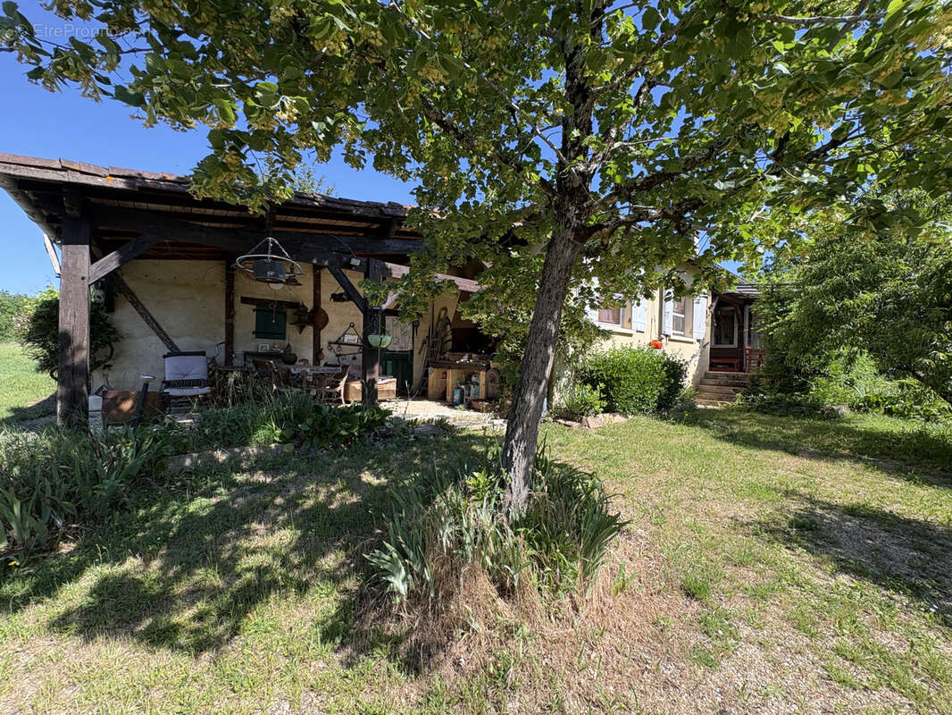 Maison à SIORAC-EN-PERIGORD